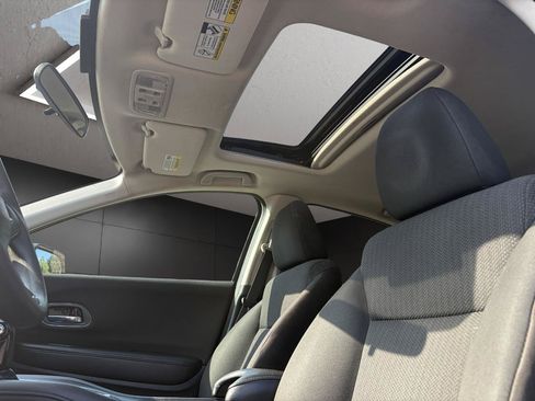 Used 2016 Honda HR-V EX image 22