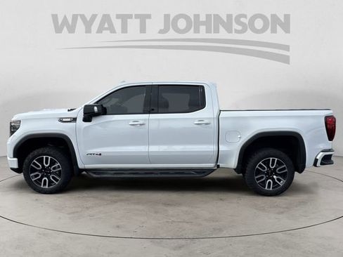 Used 2024 GMC Sierra 1500 AT4 w/ Technology Package AWD/4WD image 2