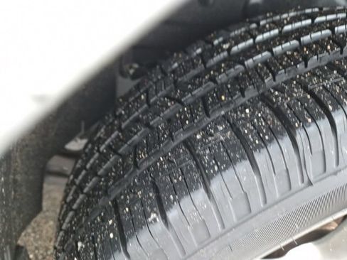 Used 2015 Dodge Journey Crossroad w/ Flexible Seating Group image 12