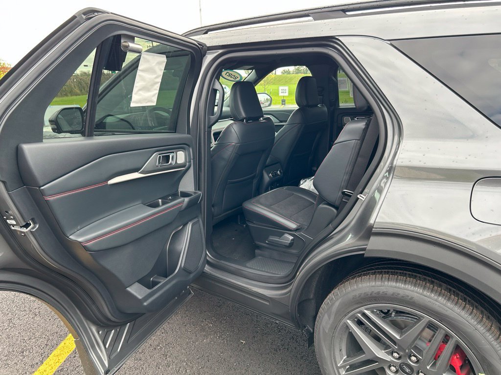 New 2027 Ford Explorer ST w/ Sun And Sound Package AWD/4WD image 18