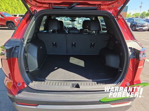 New 2026 Chevrolet Equinox LT AWD/4WD image 17