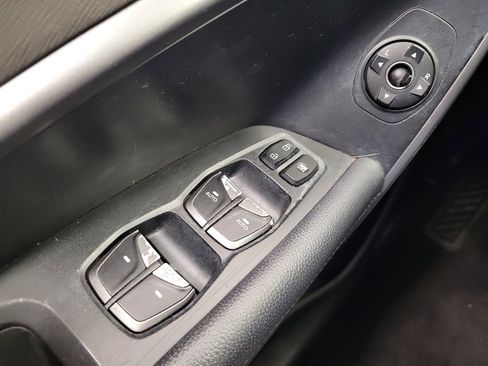 Used 2018 Hyundai Santa Fe Sport w/ 2.4L Value Package 02 FWD image 27