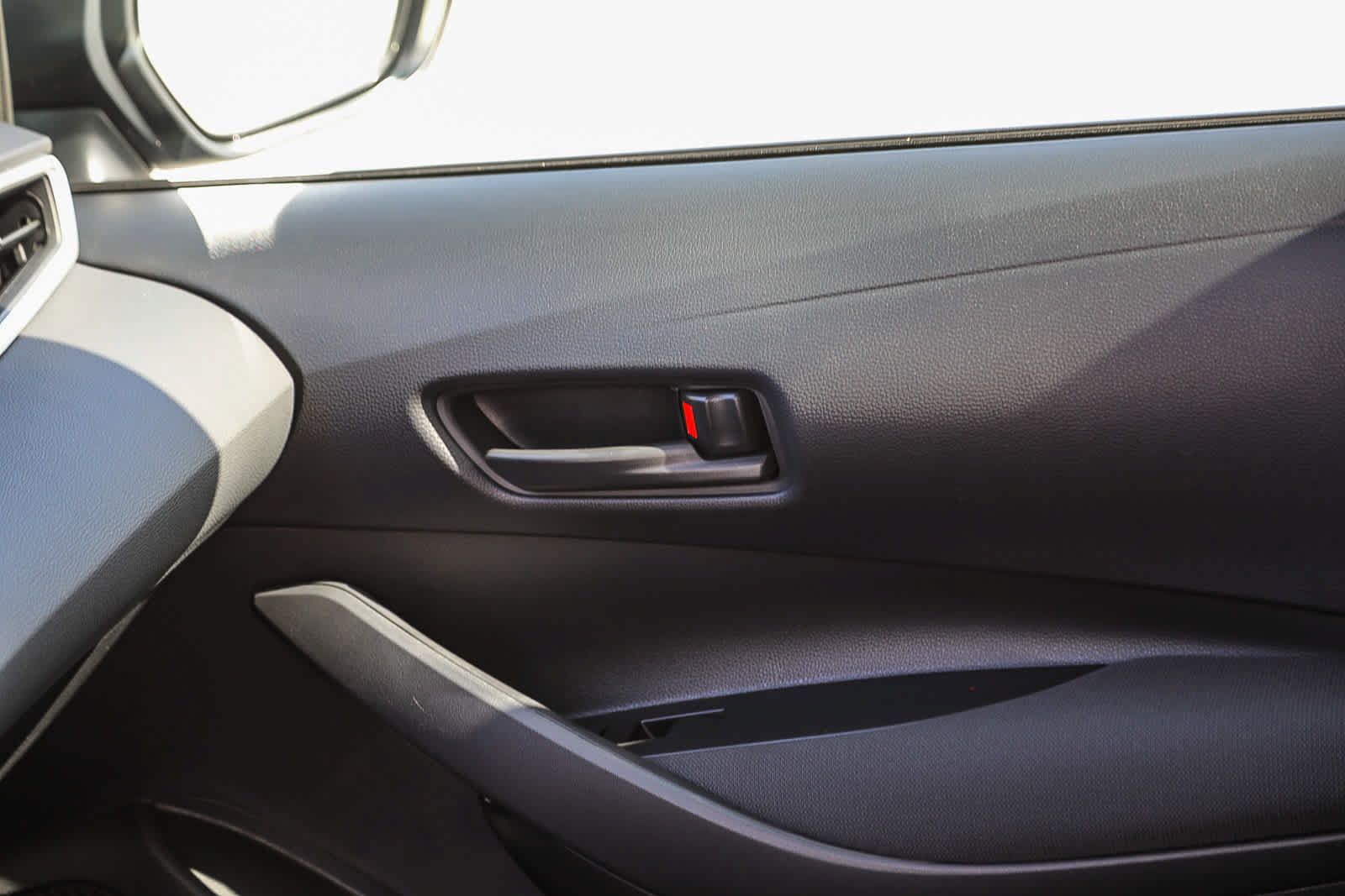 Used 2026 Toyota Corolla LE FWD image 21