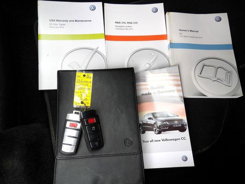 Used 2014 Volkswagen CC R-Line image 19
