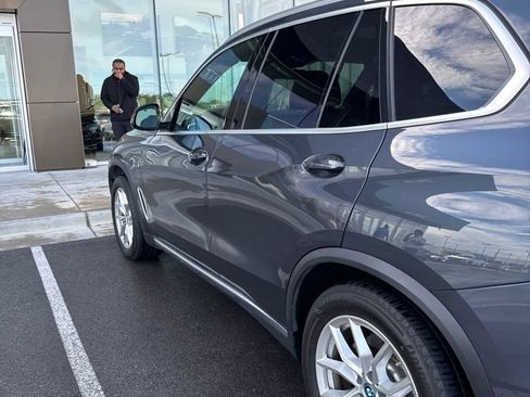 Used 2022 BMW X5 xDrive45e AWD/4WD image 7