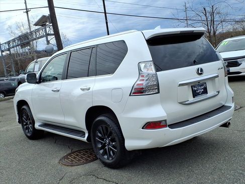 Used 2023 Lexus GX 460 Premium w/ Premium Package image 4