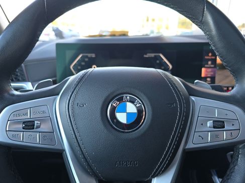 Used 2024 BMW X7 xDrive40i w/ Premium Package image 24
