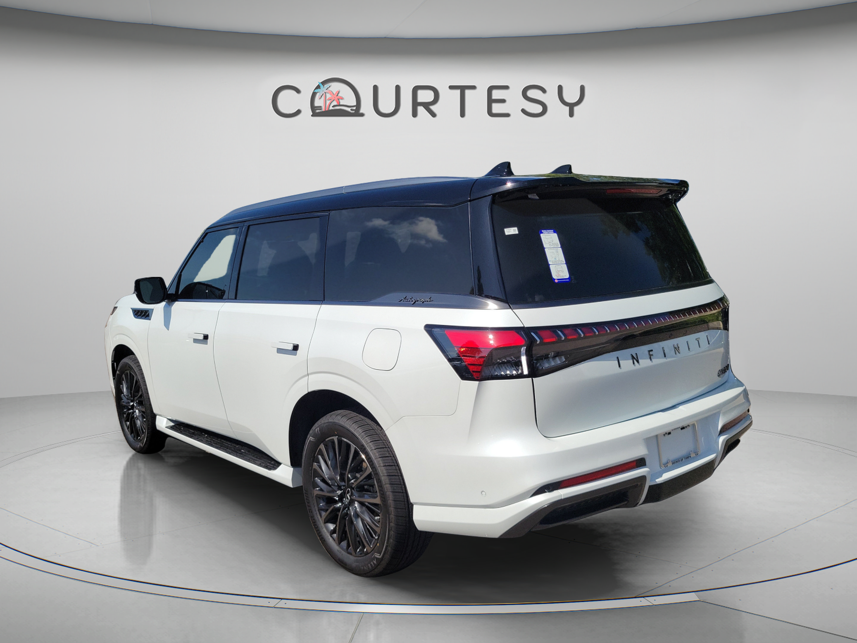 New 2027 INFINITI QX80 Autograph w/ Premium Cargo Package AWD/4WD image 2