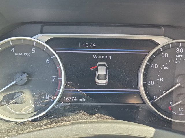 Used 2025 Nissan Sentra SV FWD image 7