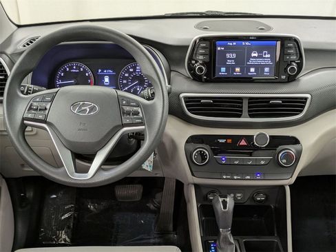 Used 2019 Hyundai Tucson SE image 24