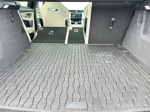 Used 2025 Jaguar F-PACE R-Dynamic S image 16