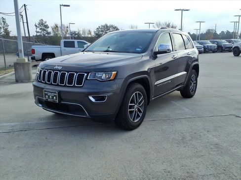 Used 2017 Jeep Grand Cherokee Limited w/ Trailer Tow Group IV image 2