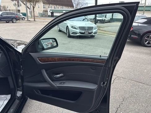 Used 2009 BMW 535i Sedan image 11