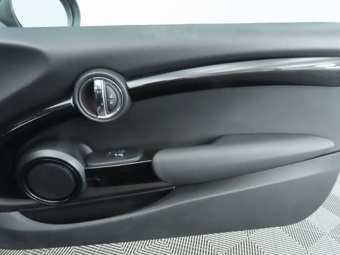 Used 2019 MINI Cooper S w/ Signature Upholstery Package image 25