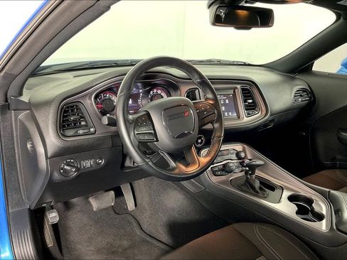 Used 2023 Dodge Challenger SXT w/ Blacktop Package image 18