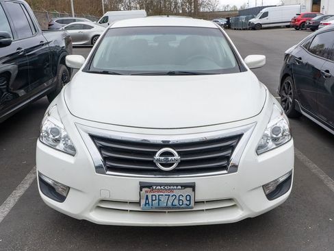 Used 2014 Nissan Altima 2.5 S image 2
