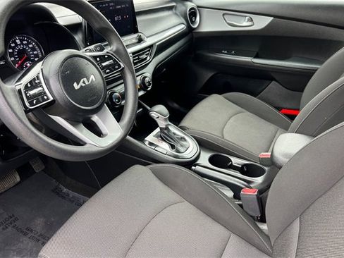 Used 2023 Kia Forte LXS image 13