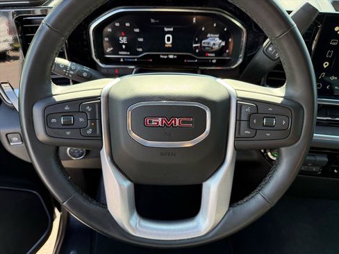 Certified 2025 GMC Sierra 1500 SLT AWD/4WD image 13