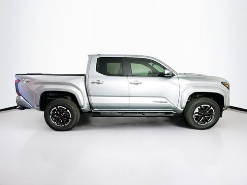 Used 2026 Toyota Tacoma TRD Sport RWD image 10