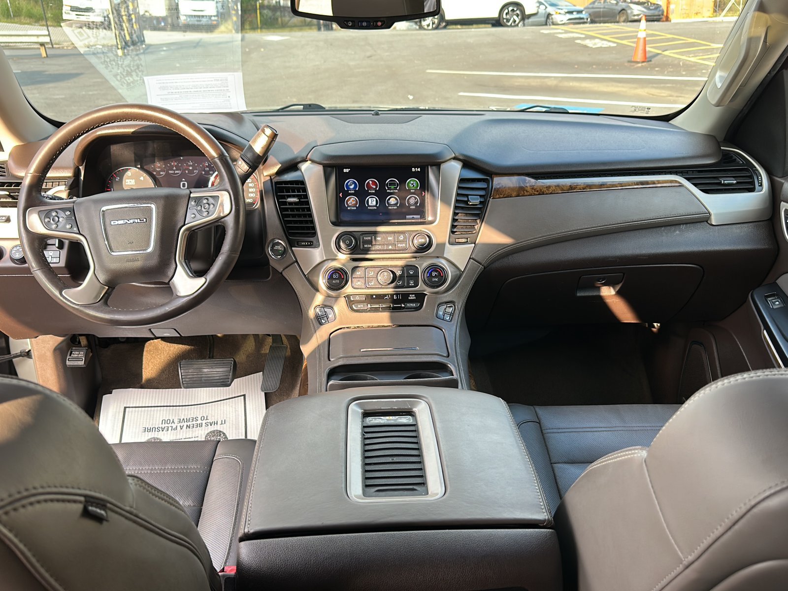 Used 2016 GMC Yukon Denali w/ Open Road Package AWD/4WD image 25
