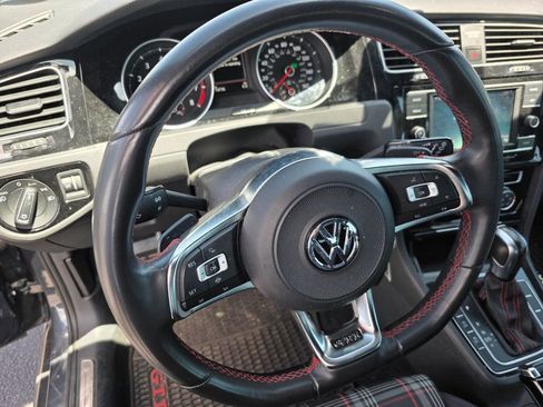 Used 2020 Volkswagen Golf 4-Door FWD image 11