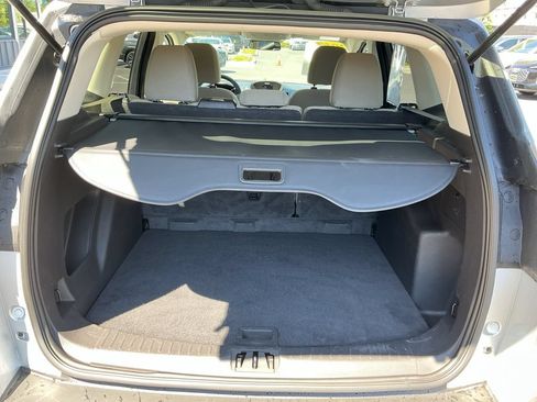 Used 2017 Ford Escape SE AWD/4WD image 30