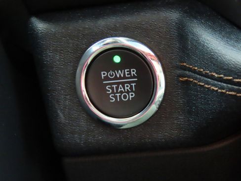 Certified 2025 Ford F150 Lightning Lariat image 32