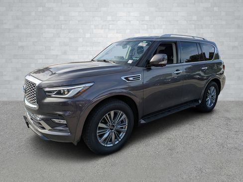 Used 2024 INFINITI QX80 Luxe image 9