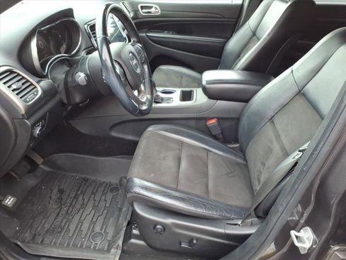 Used 2020 Jeep Grand Cherokee Altitude image 11