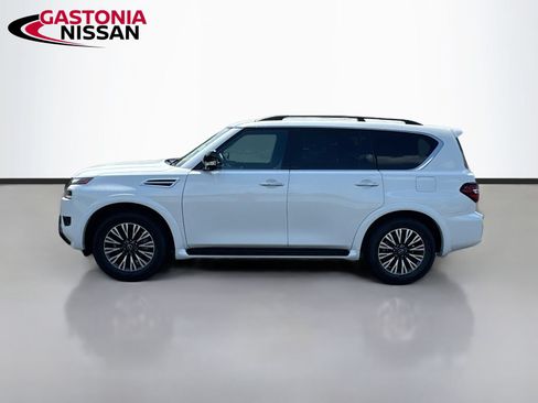 Used 2023 Nissan Armada SL w/ Midnight Edition Package RWD image 5