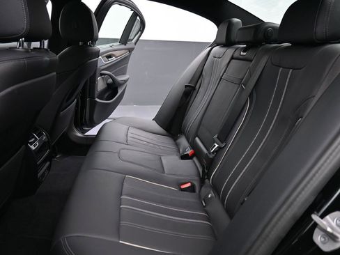 Used 2023 BMW 530e xDrive w/ Executive Package image 17