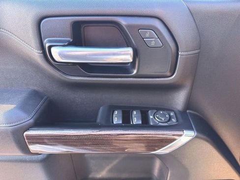 Used 2022 Chevrolet Silverado 1500 LT image 22