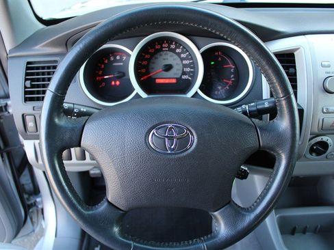 Used 2008 Toyota Tacoma PreRunner image 13