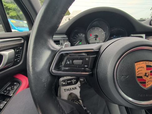 Used 2023 Porsche Macan S AWD/4WD image 18