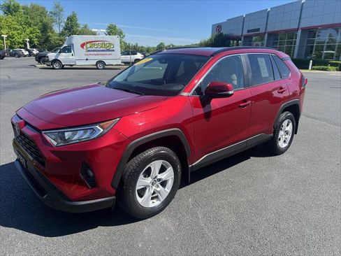 Certified 2020 Toyota RAV4 XLE w/ Convenience Package AWD/4WD image 1