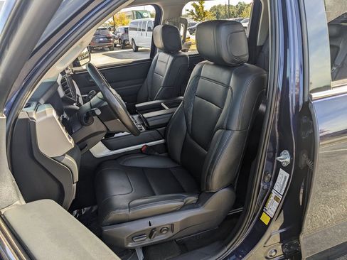 Used 2022 Toyota Tundra Limited image 33