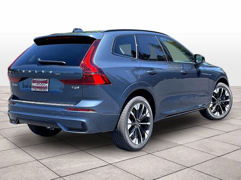 New 2026 Volvo XC60 T8 Plus w/ Climate Package AWD/4WD image 4