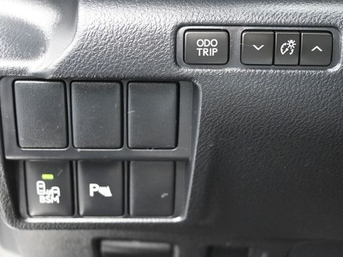 Used 2016 Lexus IS 200t w/ Navigation System Package RWD image 21
