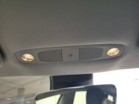 Used 2019 Tesla Model 3 Mid Range image 22