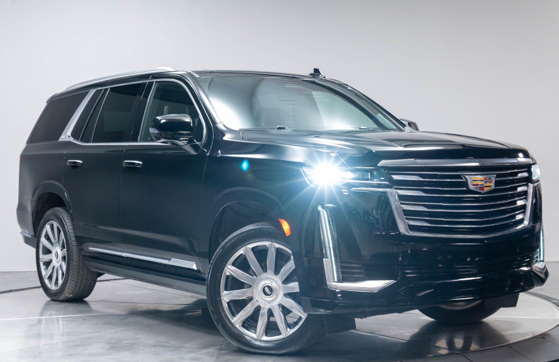 Used 2024 Cadillac Escalade Premium Luxury Platinum AWD/4WD image 39