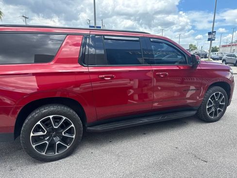 Used 2023 Chevrolet Suburban RST w/ Luxury Package AWD/4WD image 5