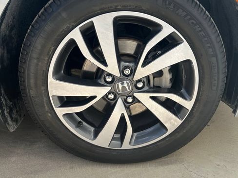 Used 2023 Honda Odyssey Touring image 23