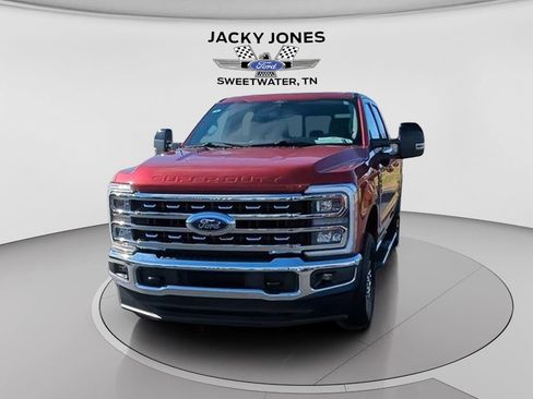 Used 2024 Ford F250 Lariat w/ FX4 Off-Road Package AWD/4WD image 3