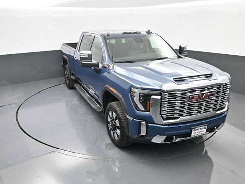 New 2025 GMC Sierra 2500 Denali w/ Denali Reserve Package image 19