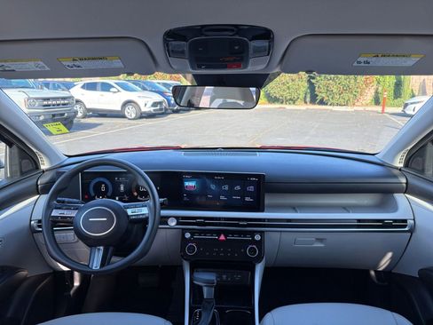 Used 2025 Hyundai Tucson SEL image 36