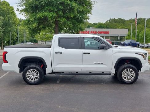 Used 2025 Toyota Tundra SR5 AWD/4WD image 27