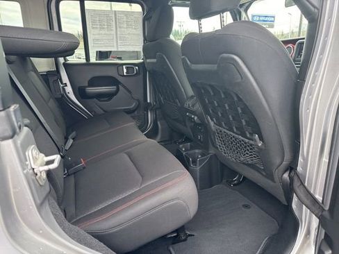 Used 2018 Jeep Wrangler Unlimited Rubicon w/ Steel Bumper Group image 16