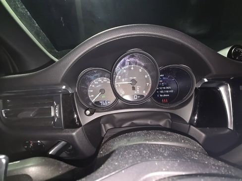 Used 2022 Porsche Macan image 6