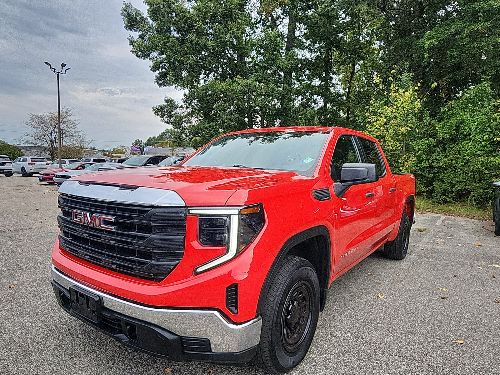 Used 2023 GMC Sierra 1500 Pro AWD/4WD image 1