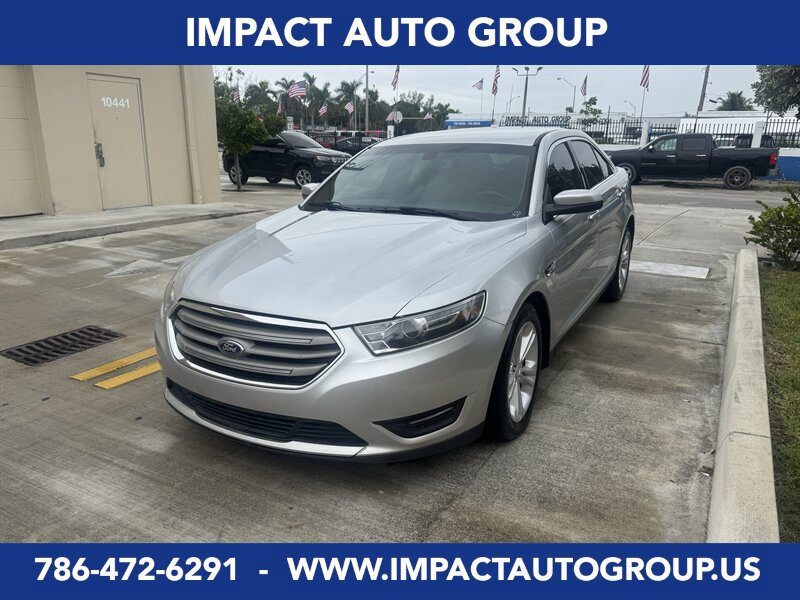 Used 2017 Ford Taurus SEL FWD image 1